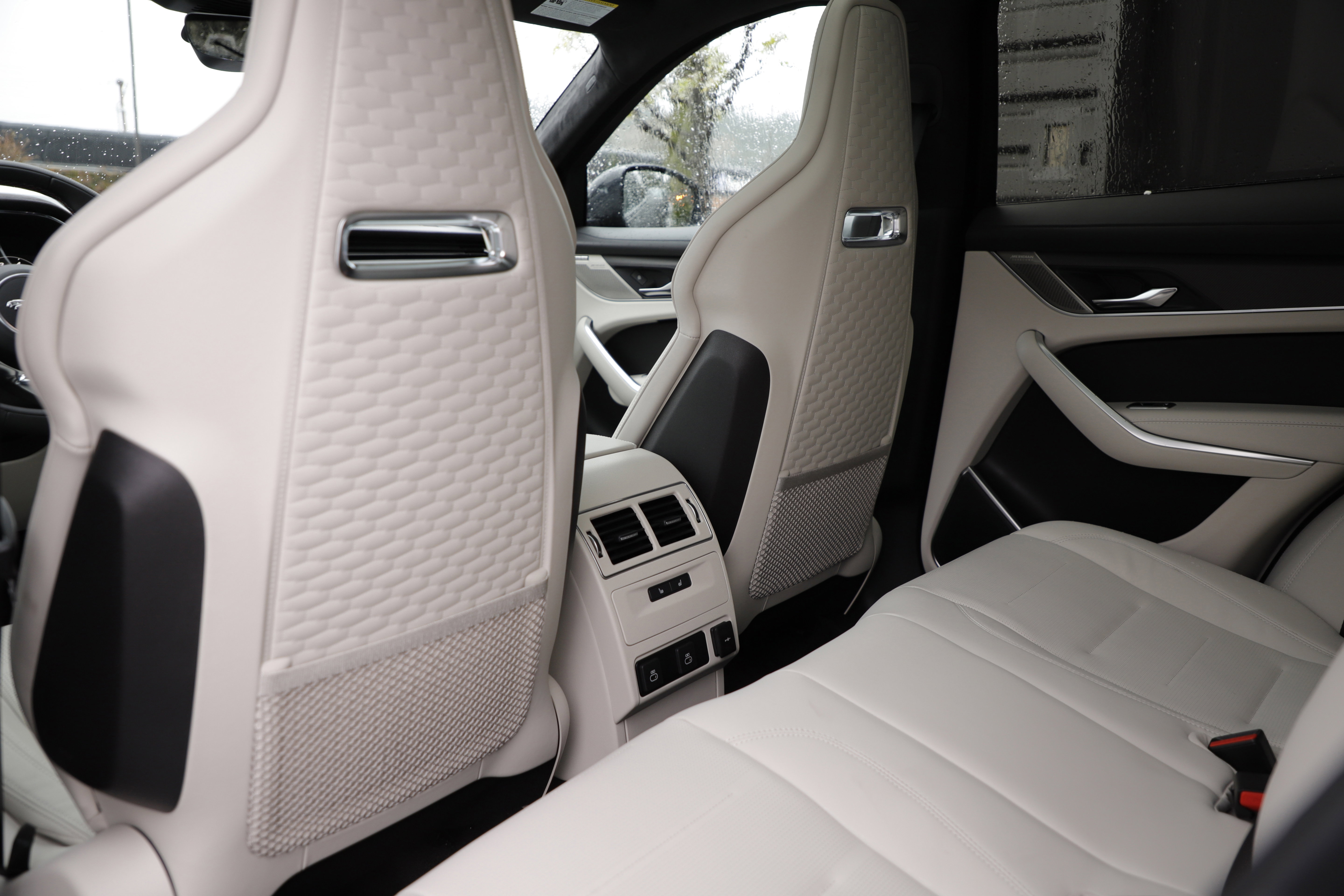 New 2026 Jaguar F-PACE SVR image 14