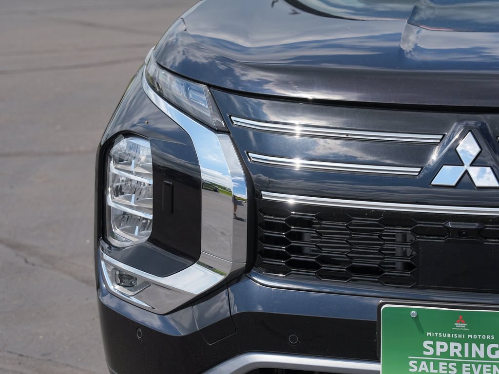 New 2026 Mitsubishi Outlander SE AWD/4WD image 9