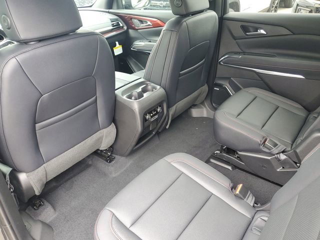 New 2026 Chevrolet Traverse Z71 w/ Enhanced Driving Package image 8