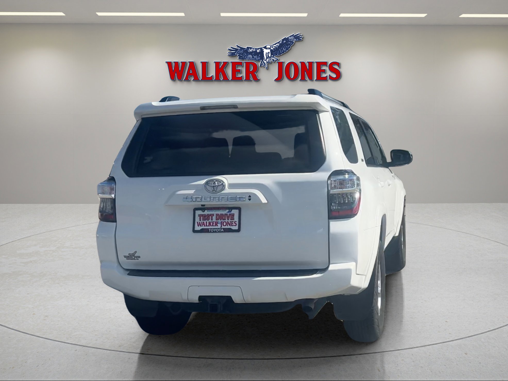 Used 2023 Toyota 4Runner SR5 Premium image 4