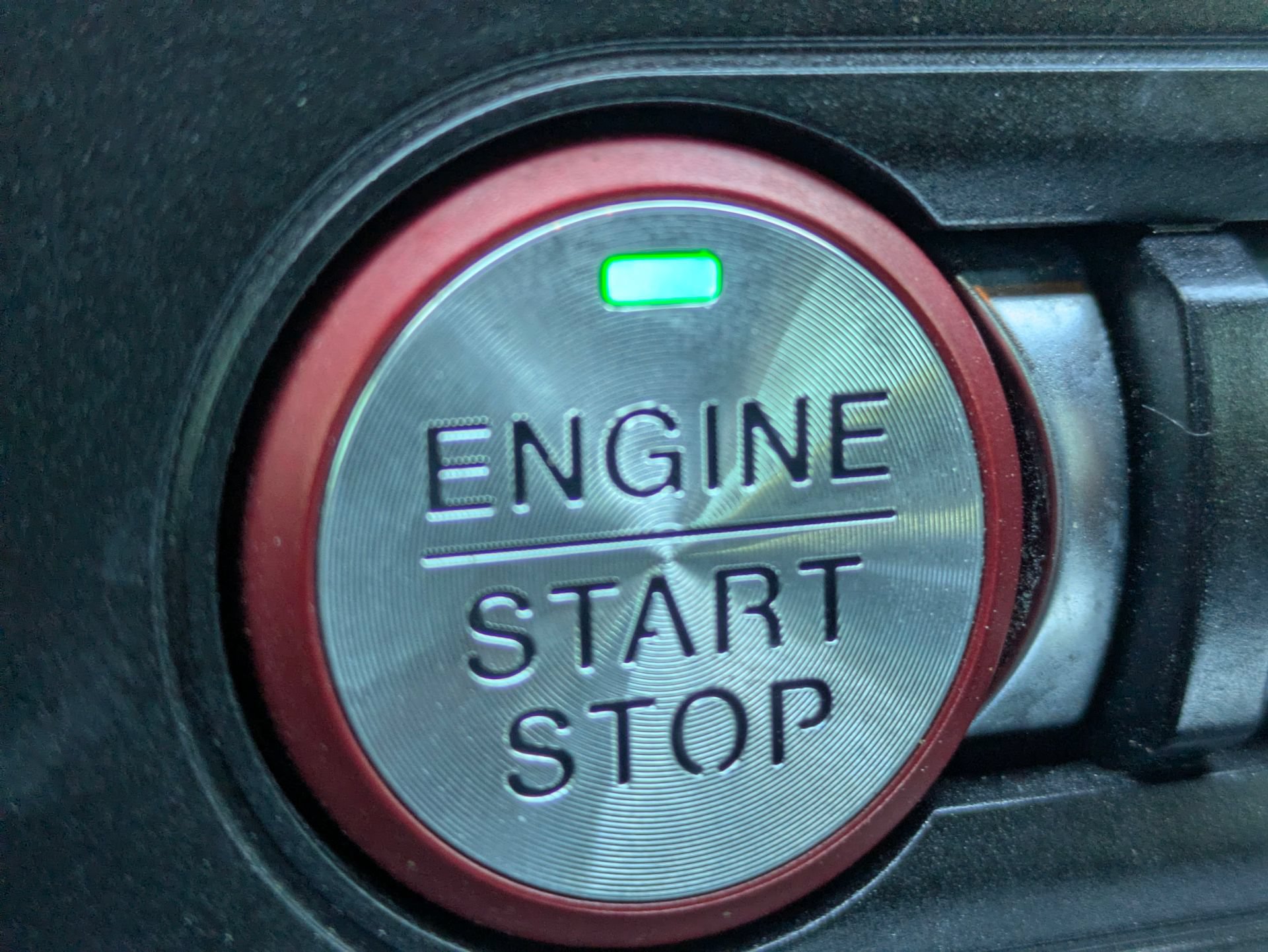 Used 2019 Ford Mustang GT Premium w/ Equipment Group 401A RWD image 32