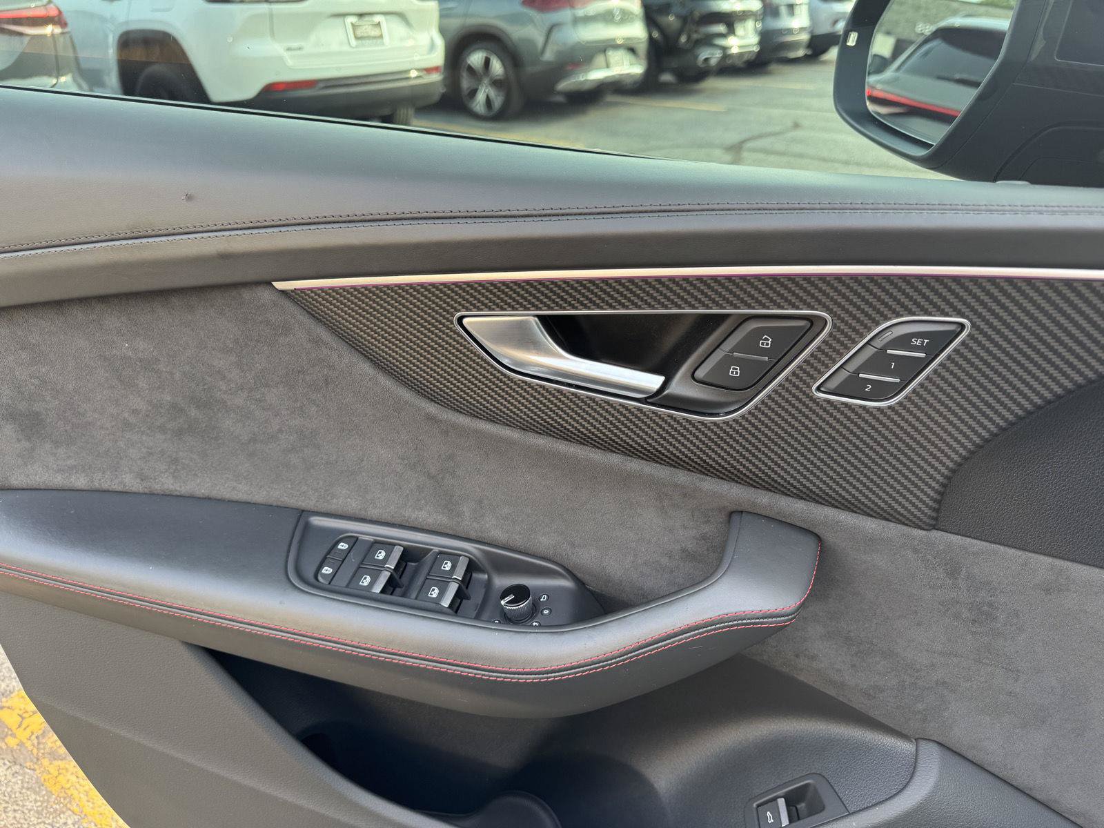 Used 2021 Audi RS Q8 w/ Carbon Optic Package AWD/4WD image 25