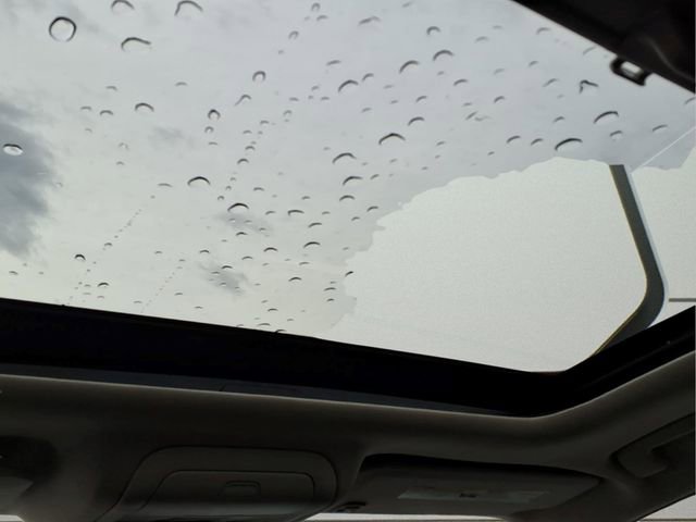 Used 2023 GMC Acadia Denali w/ Black Diamond Edition image 13