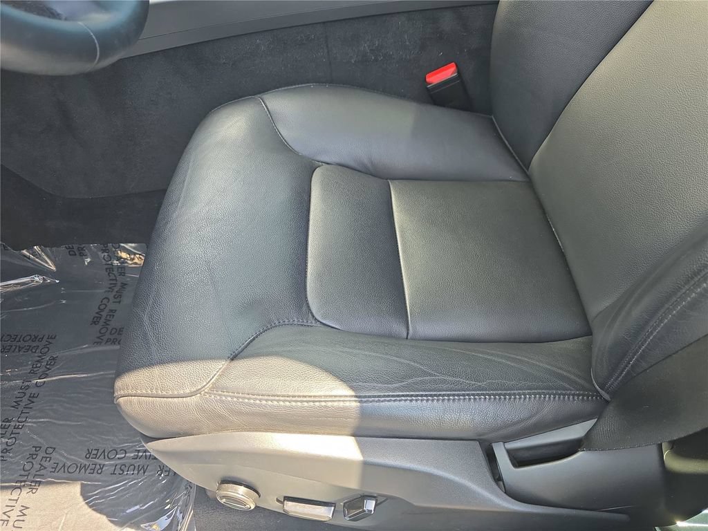 Used 2023 Volvo XC60 B5 Core w/ Climate Package FWD image 16