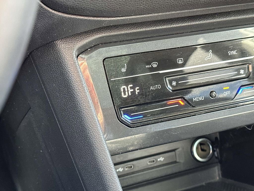 Certified 2023 Volkswagen Tiguan SE w/ Panoramic Sunroof Package image 30