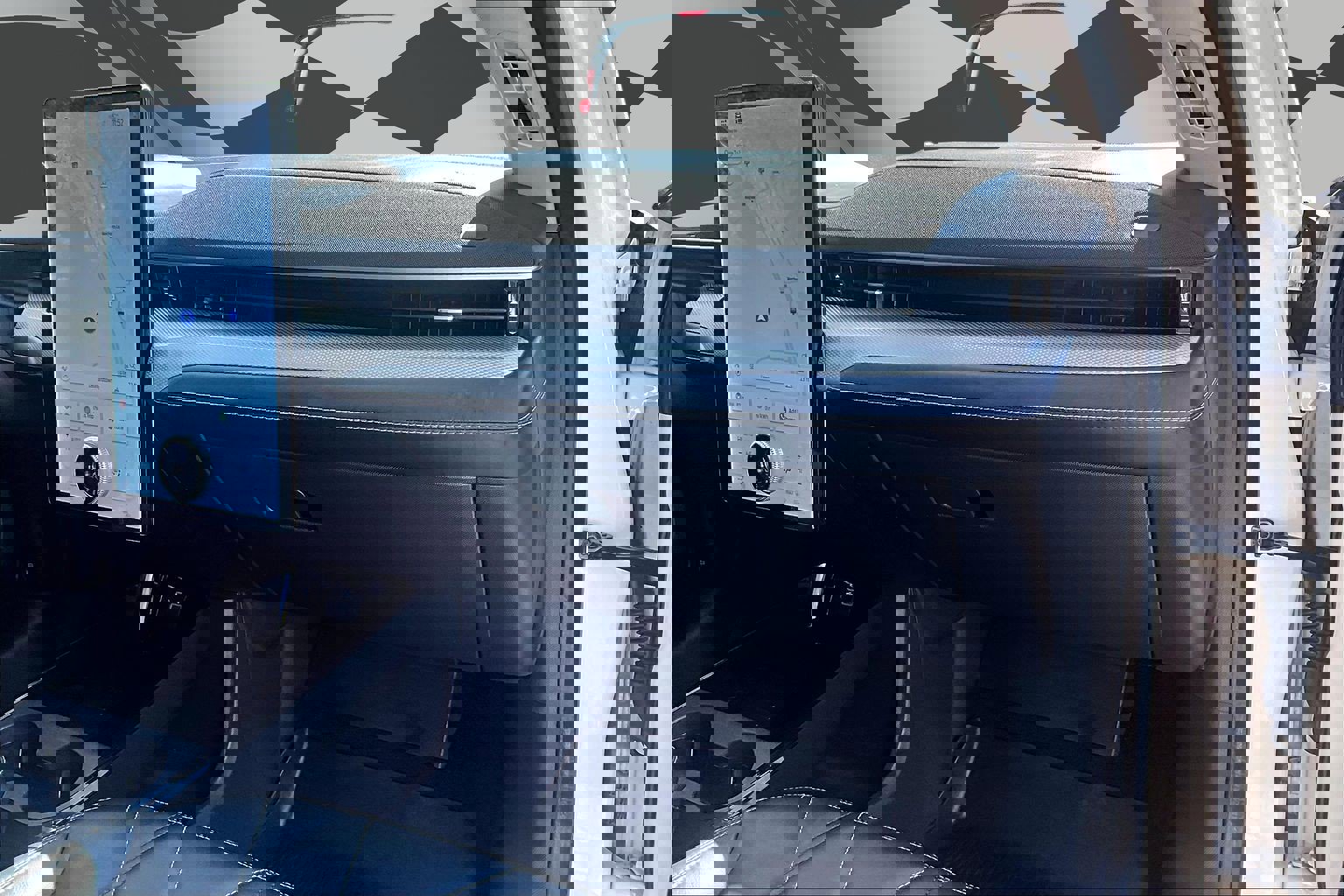 Used 2021 Ford Mustang Mach-E Select w/ Comfort/Appearance Package image 16