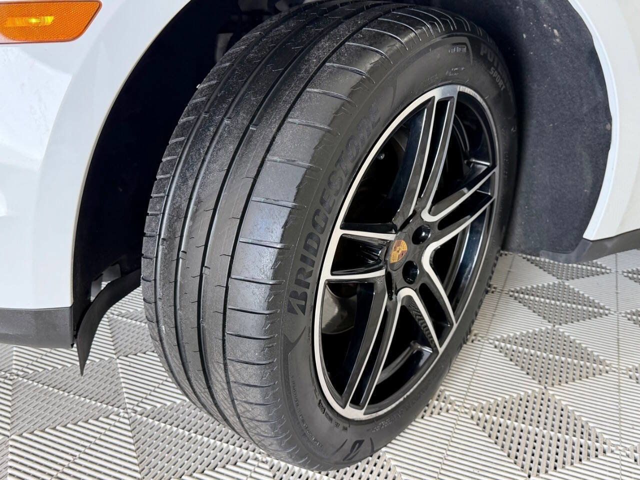 Used 2021 Porsche Macan image 20