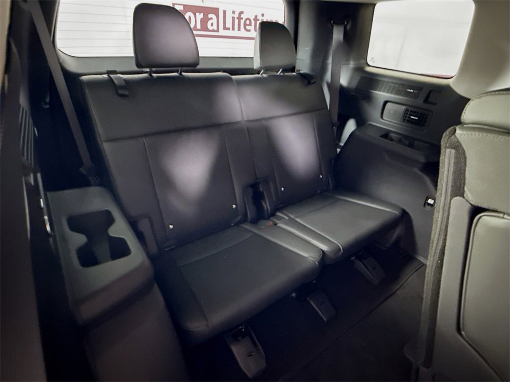 Certified 2025 Hyundai Santa Fe SEL image 31