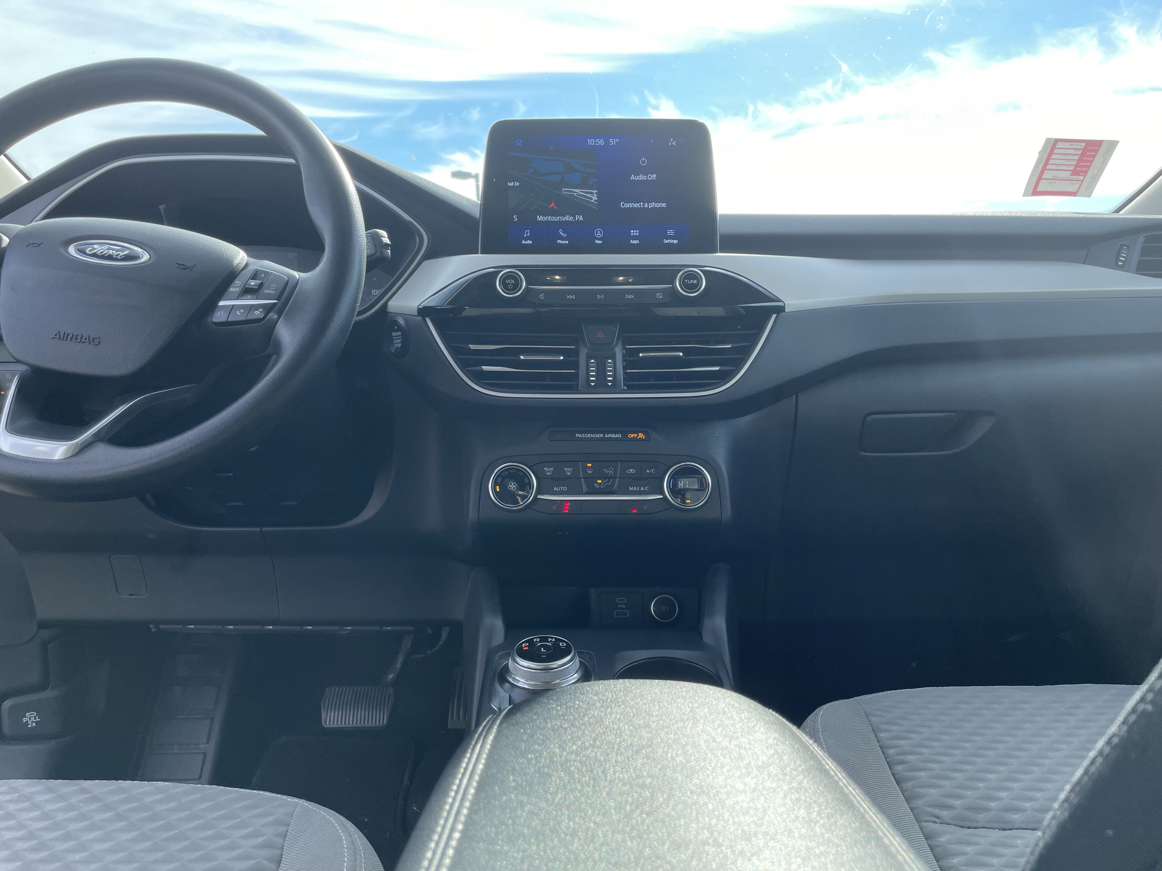 Used 2020 Ford Escape SE image 14