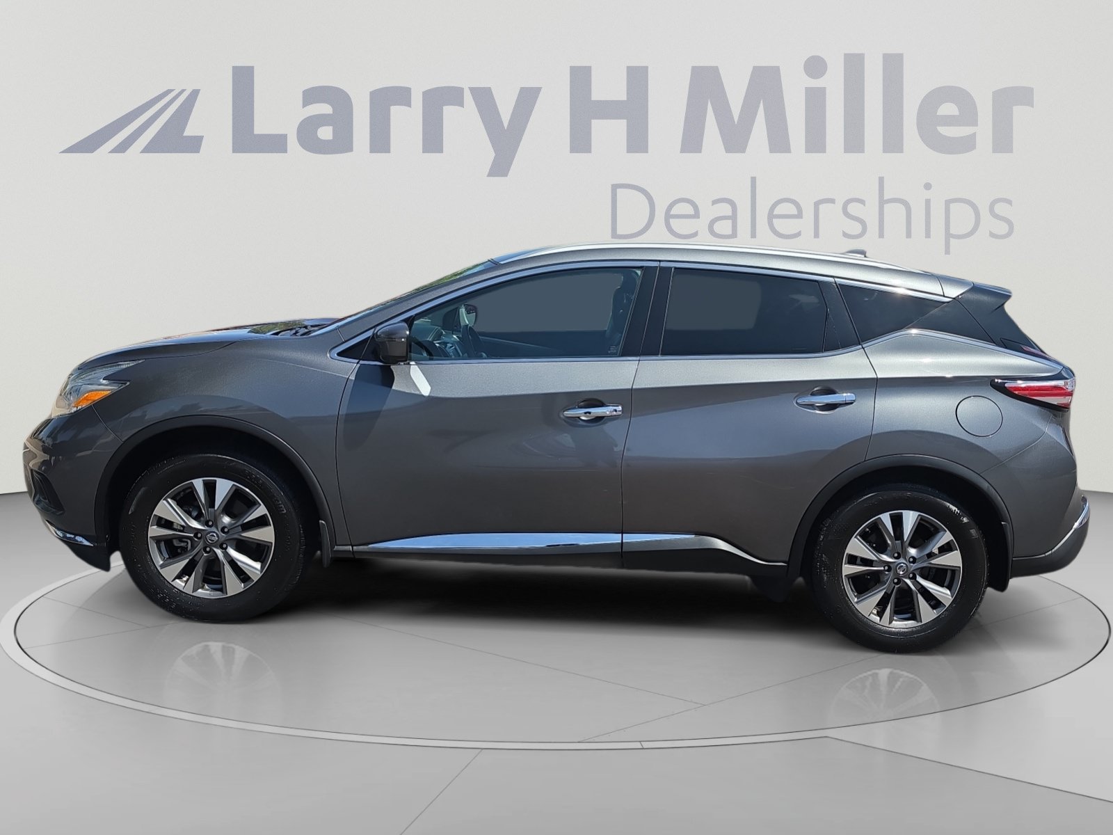 Used 2017 Nissan Murano SL FWD image 2