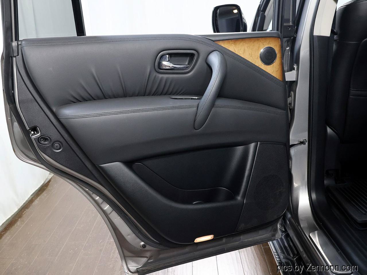 Used 2012 INFINITI QX56 4WD w/ Theater Pkg image 30
