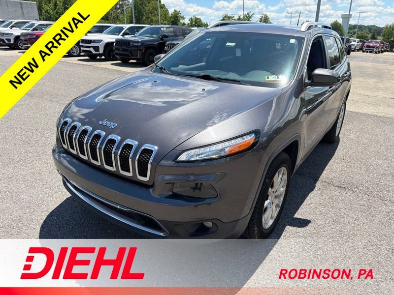 Used 2017 Jeep Cherokee Limited AWD/4WD image 2