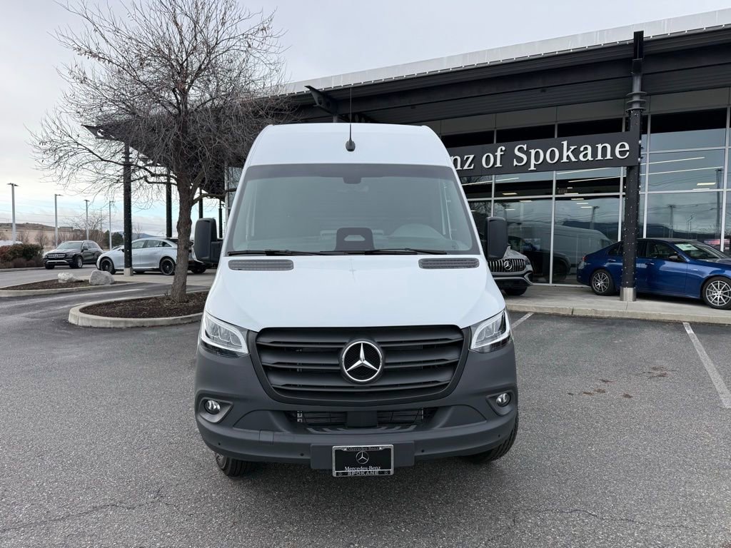 New 2025 Mercedes-Benz Sprinter 4500 image 4