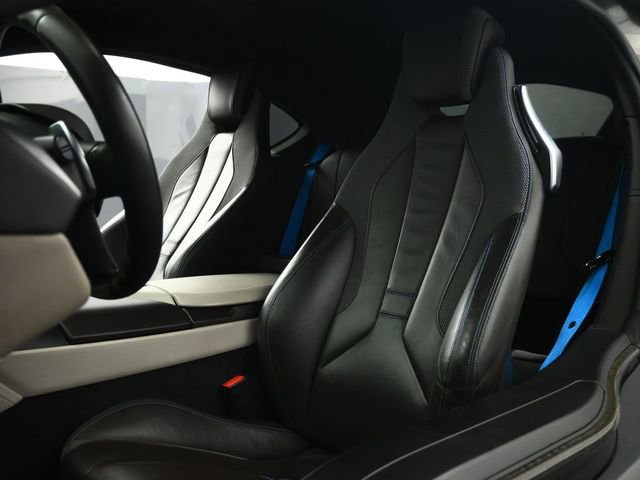 Used 2016 BMW i8 image 39
