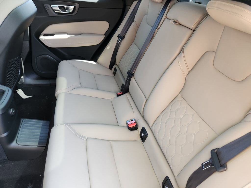 New 2026 Volvo XC60 T8 Plus w/ Protection Package Premier image 19