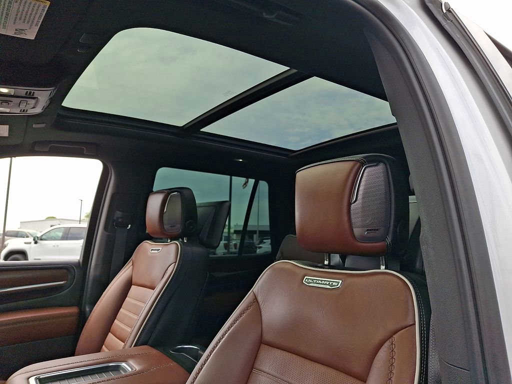 Used 2023 GMC Yukon Denali Ultimate w/ LPO, Floor Liner Package AWD/4WD image 14