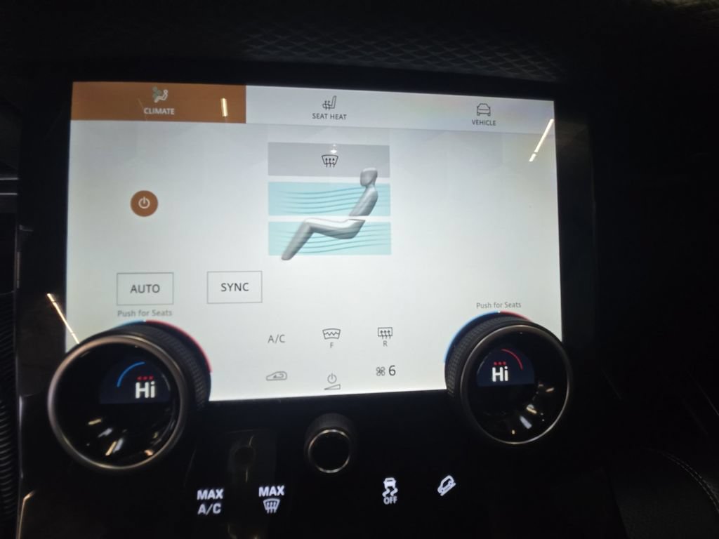 Used 2023 Land Rover Range Rover Velar R-Dynamic S AWD/4WD image 23
