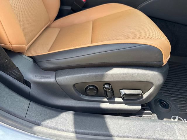 Used 2022 Lexus ES 350 w/ Premium Package FWD image 17