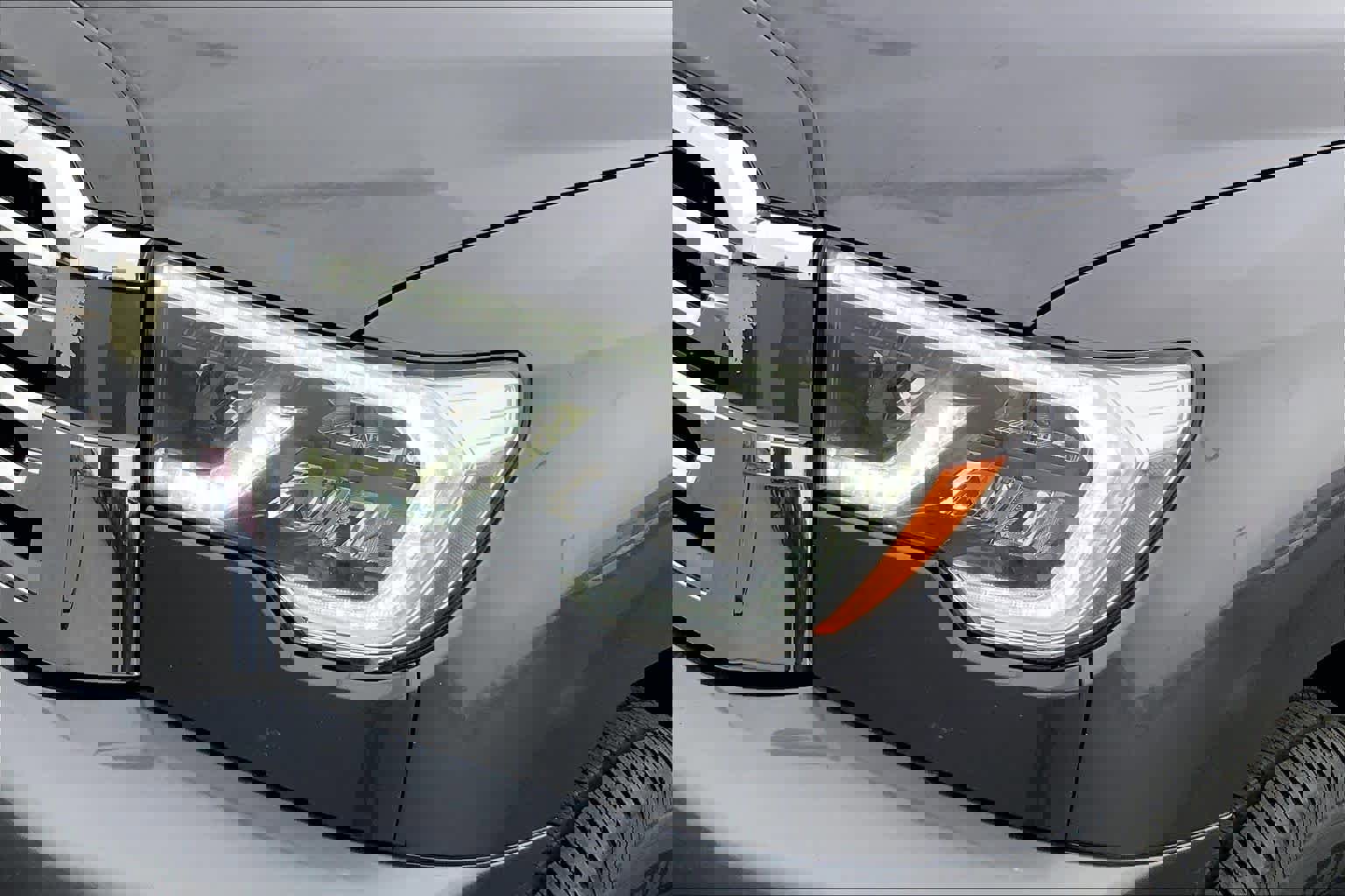 Used 2018 Toyota Sequoia Platinum w/ Preferred Accessory Package image 28