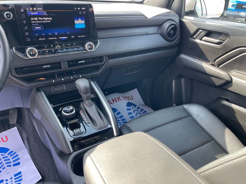 Used 2025 Chevrolet Colorado Trail Boss image 17