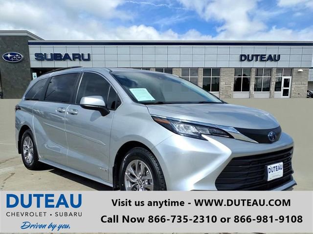 Used 2021 Toyota Sienna LE w/ LE Plus Package