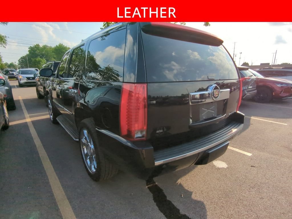 Used 2014 Cadillac Escalade Luxury AWD/4WD image 4