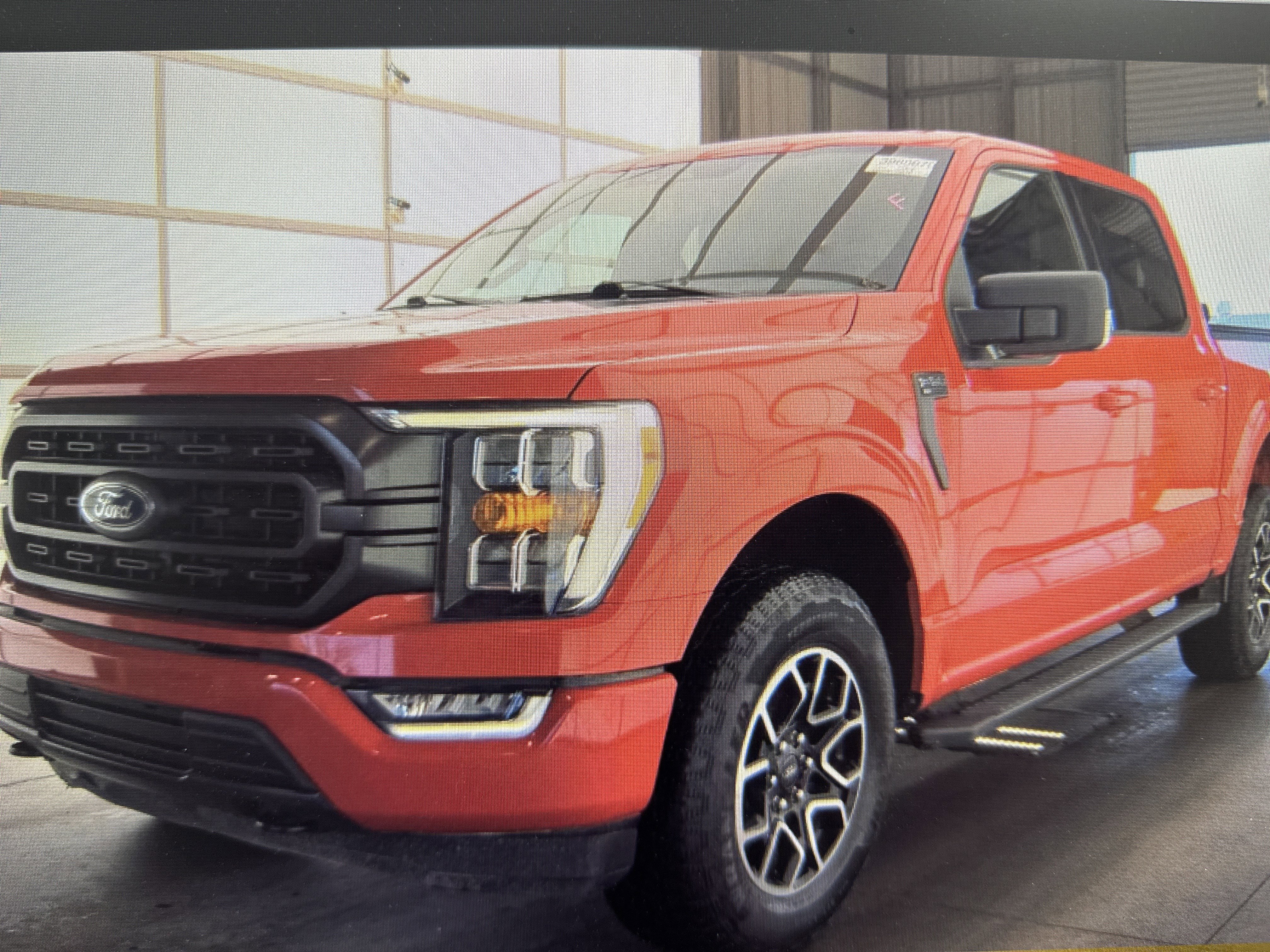 Used 2023 Ford F150 Lariat image 12
