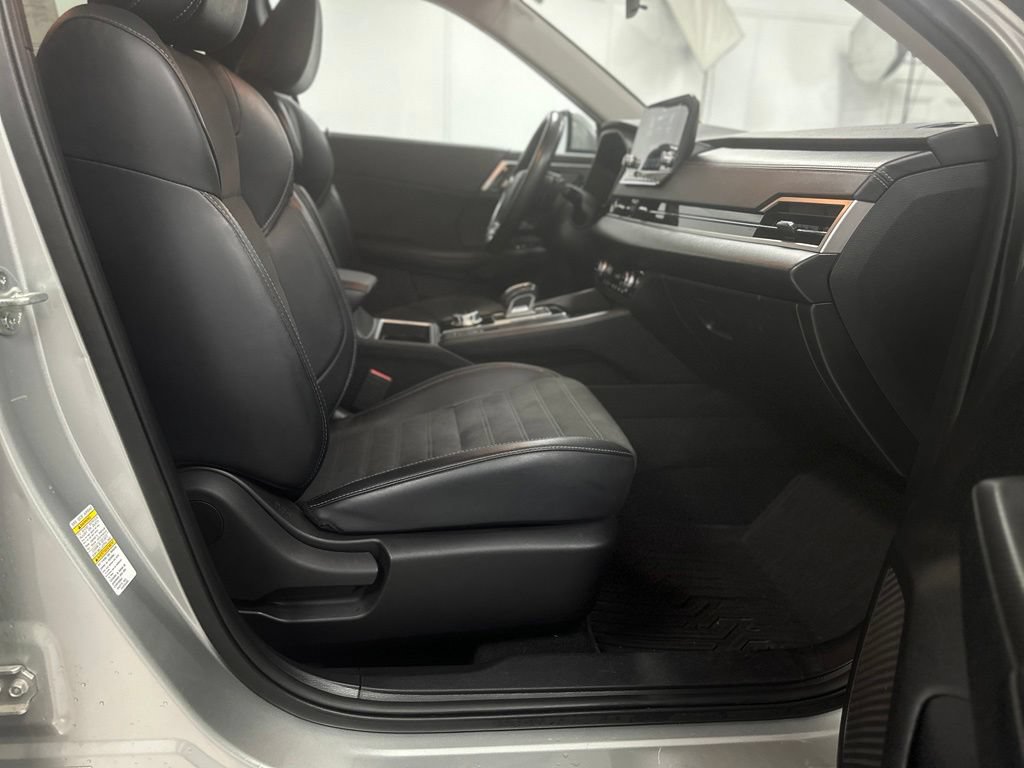 Used 2024 Mitsubishi Outlander SE AWD/4WD image 21