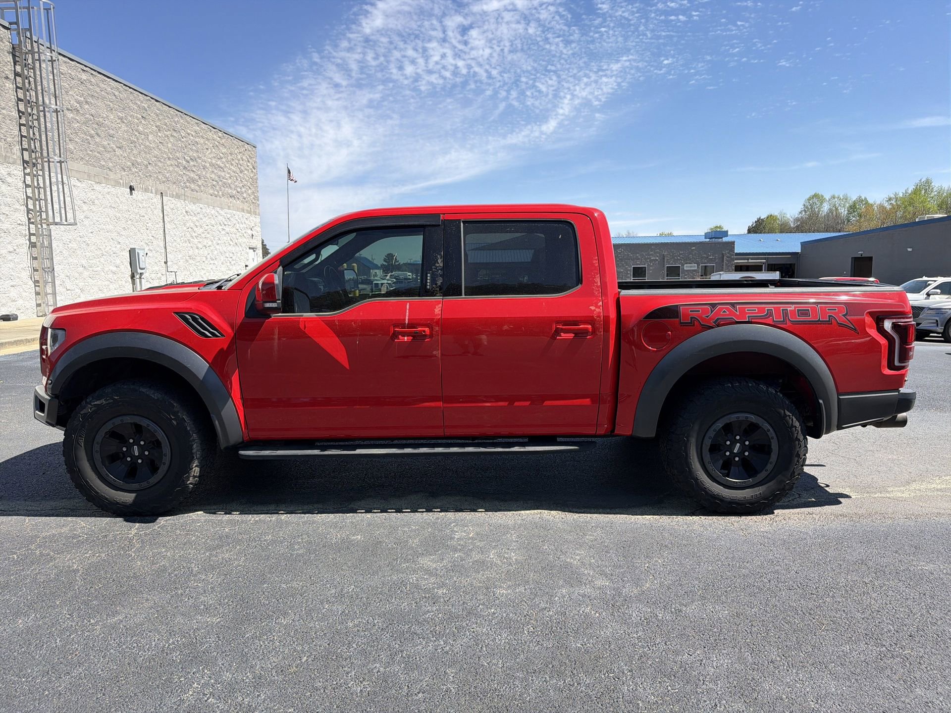 Used 2018 Ford F150 Raptor w/ Equipment Group 802A Luxury image 11