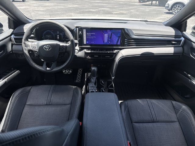 Used 2025 Toyota Camry XSE FWD image 19