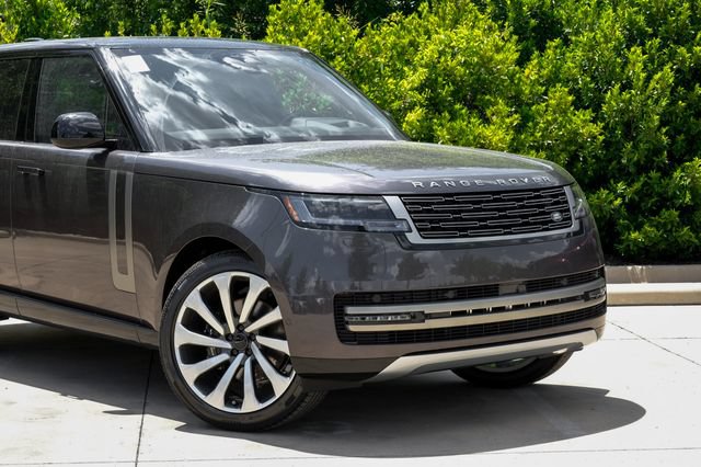 New 2026 Land Rover Range Rover SE AWD/4WD image 9