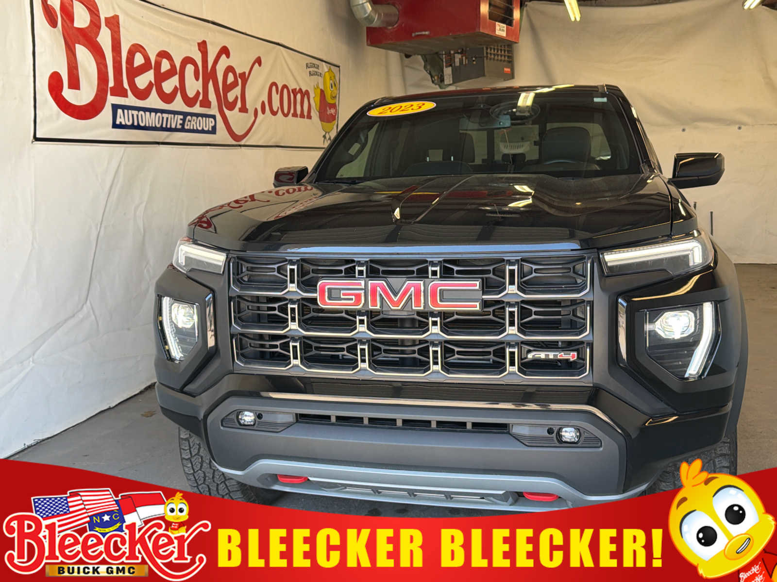 Used 2023 GMC Canyon AT4 w/ AT4 Premium Package AWD/4WD image 1