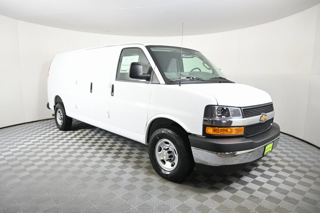 New 2026 Chevrolet Express 3500 Extended w/ Driver Convenience Package RWD image 9