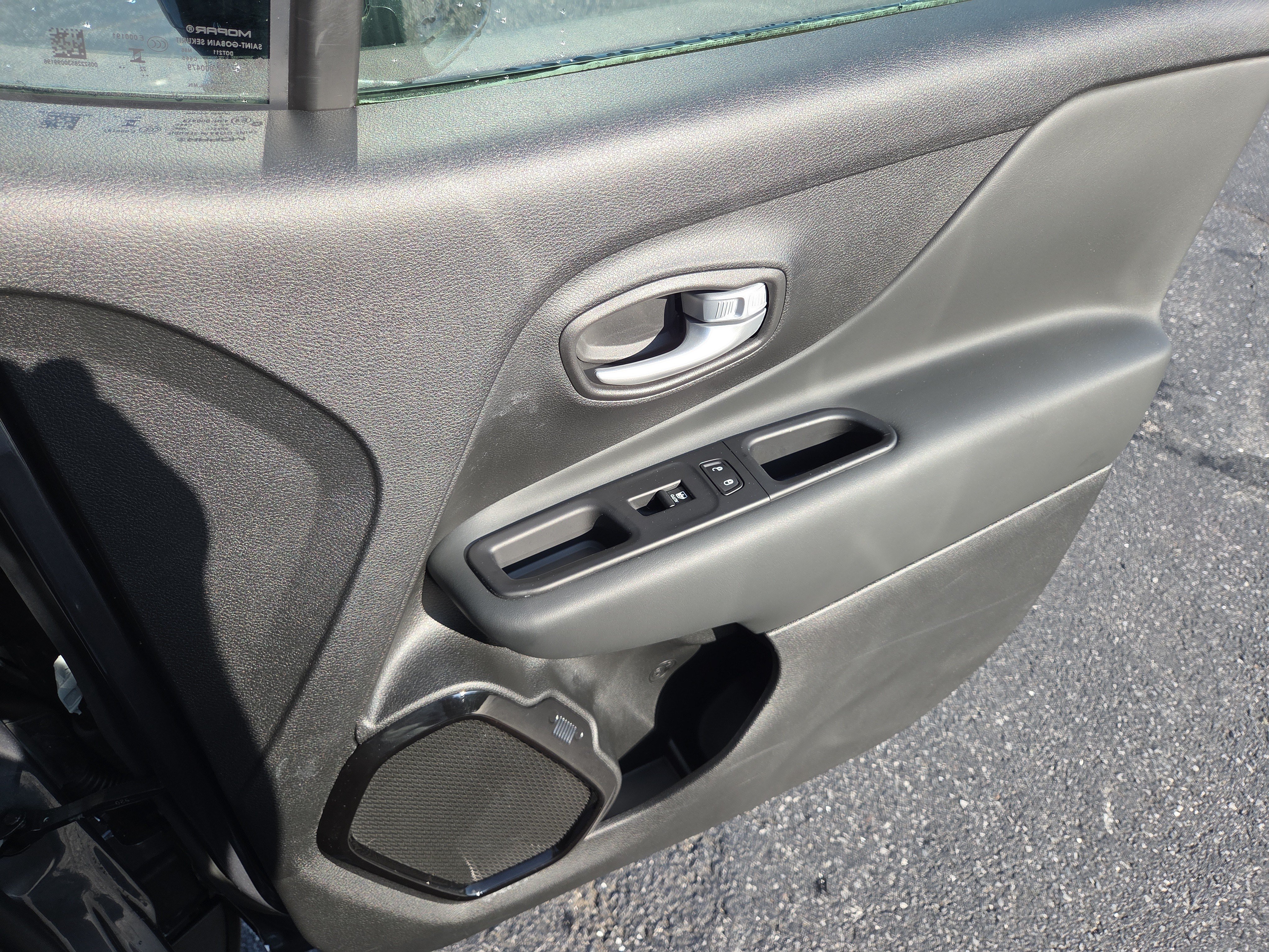 Certified 2023 Jeep Renegade Altitude AWD/4WD image 18
