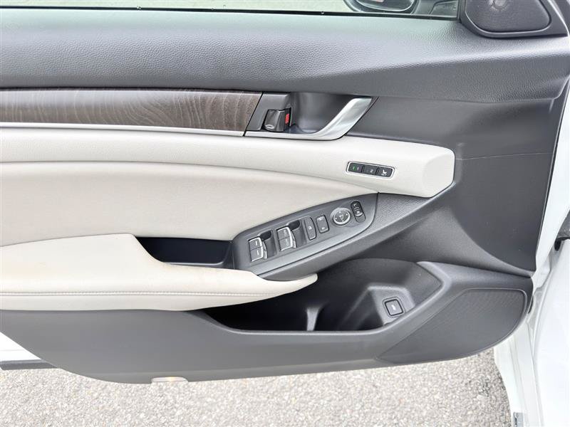 Used 2018 Honda Accord EX-L image 8
