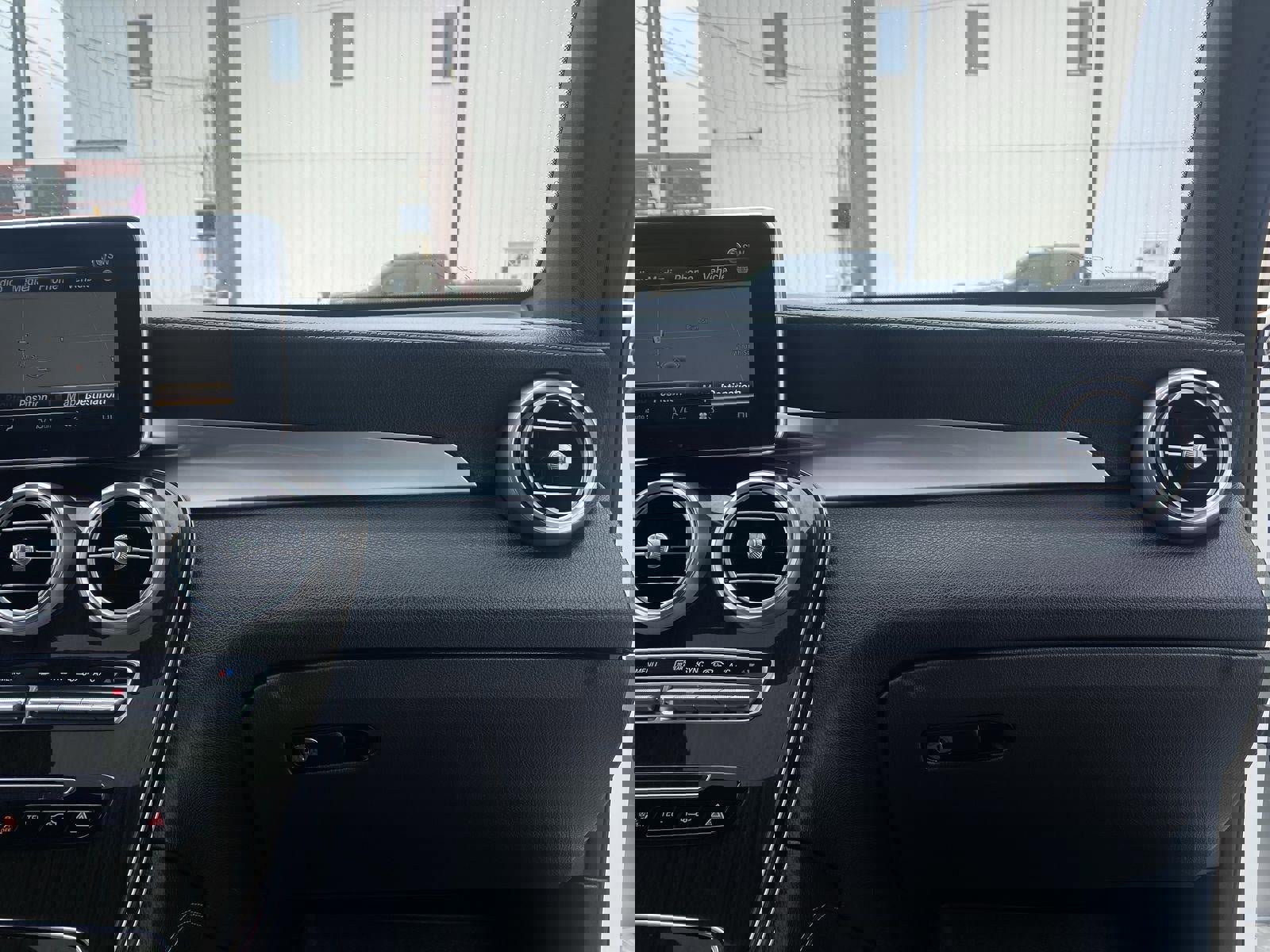 Used 2018 Mercedes-Benz GLC 300 4MATIC Coupe image 22