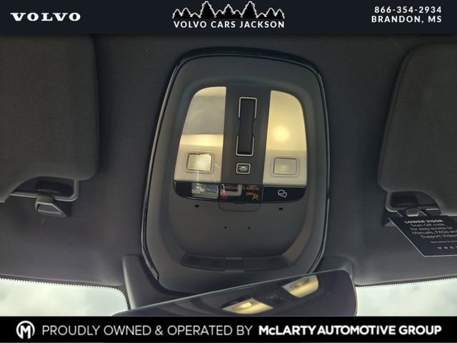 New 2025 Volvo XC90 T8 Core image 16