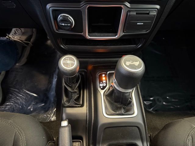 Used 2021 Jeep Wrangler Unlimited Sport image 23
