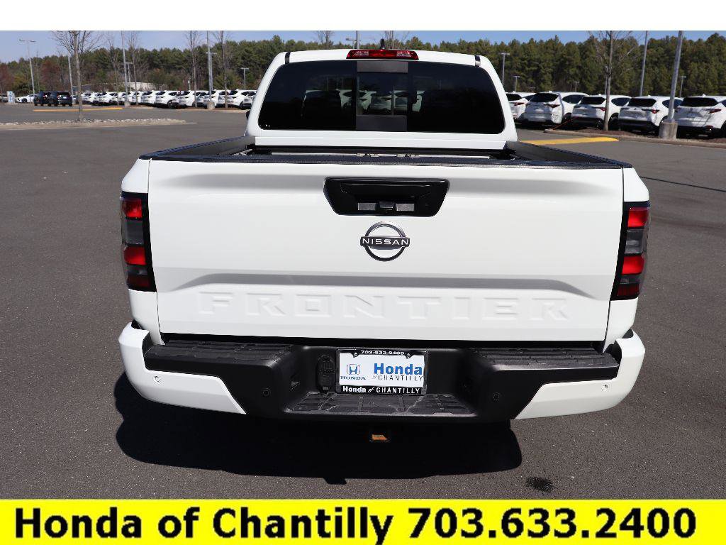 Used 2025 Nissan Frontier SV w/ SV Convenience Package image 8