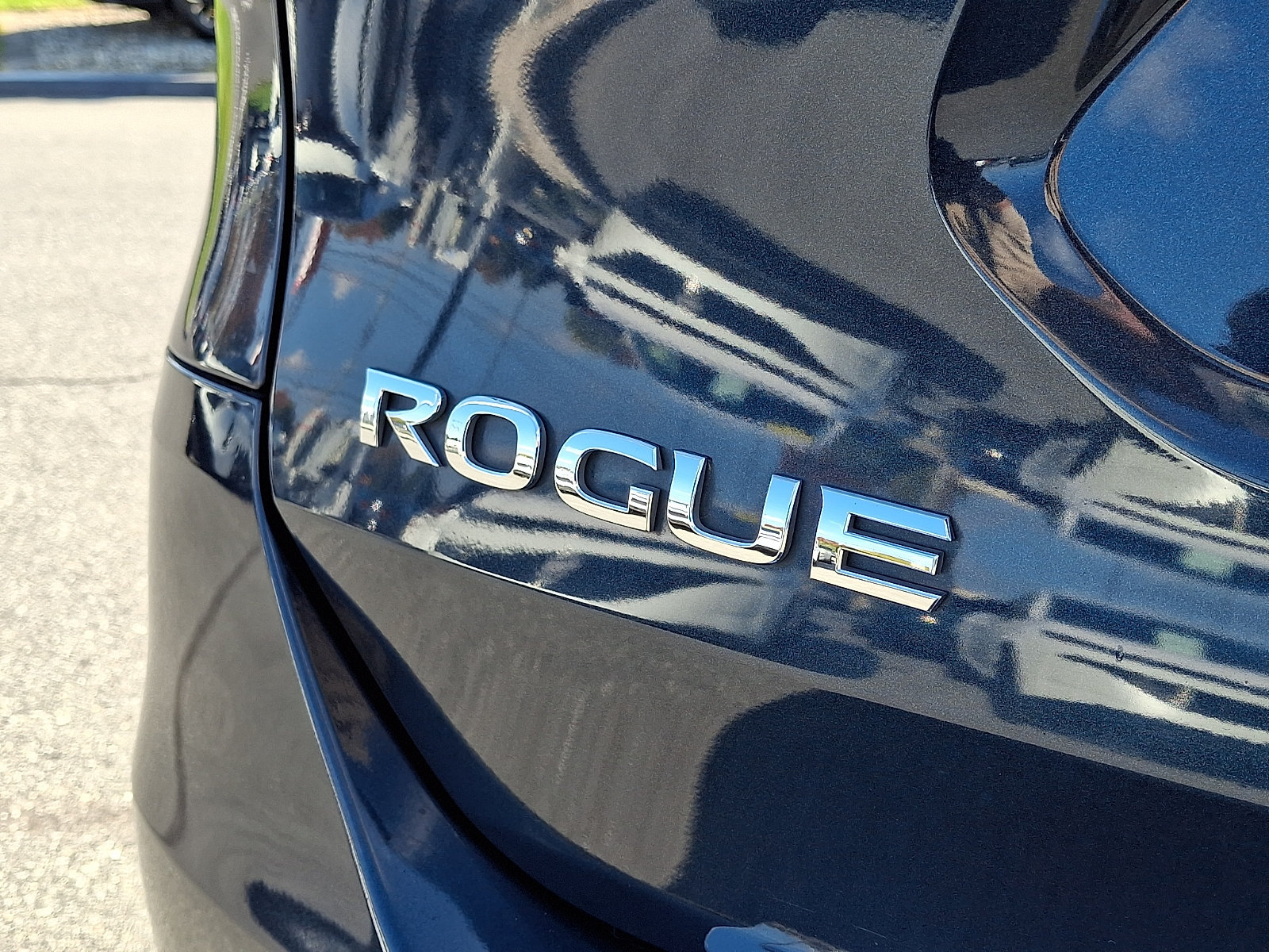 Used 2016 Nissan Rogue SL AWD/4WD image 30