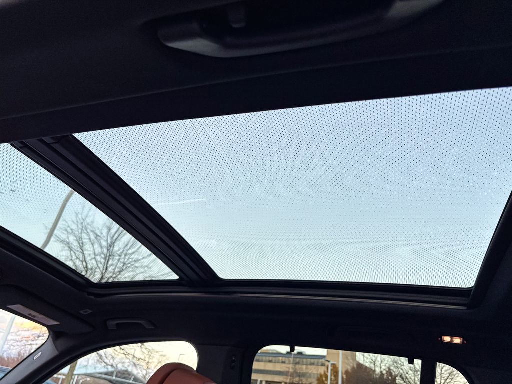 New 2026 BMW X5 M60i image 10