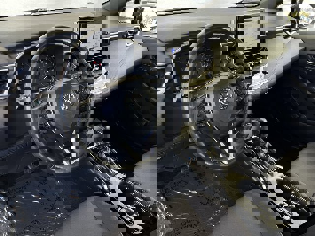 Used 2023 Toyota Corolla SE image 12