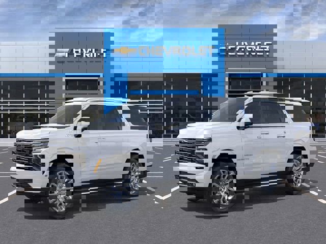 New 2026 Chevrolet Suburban High Country image 2