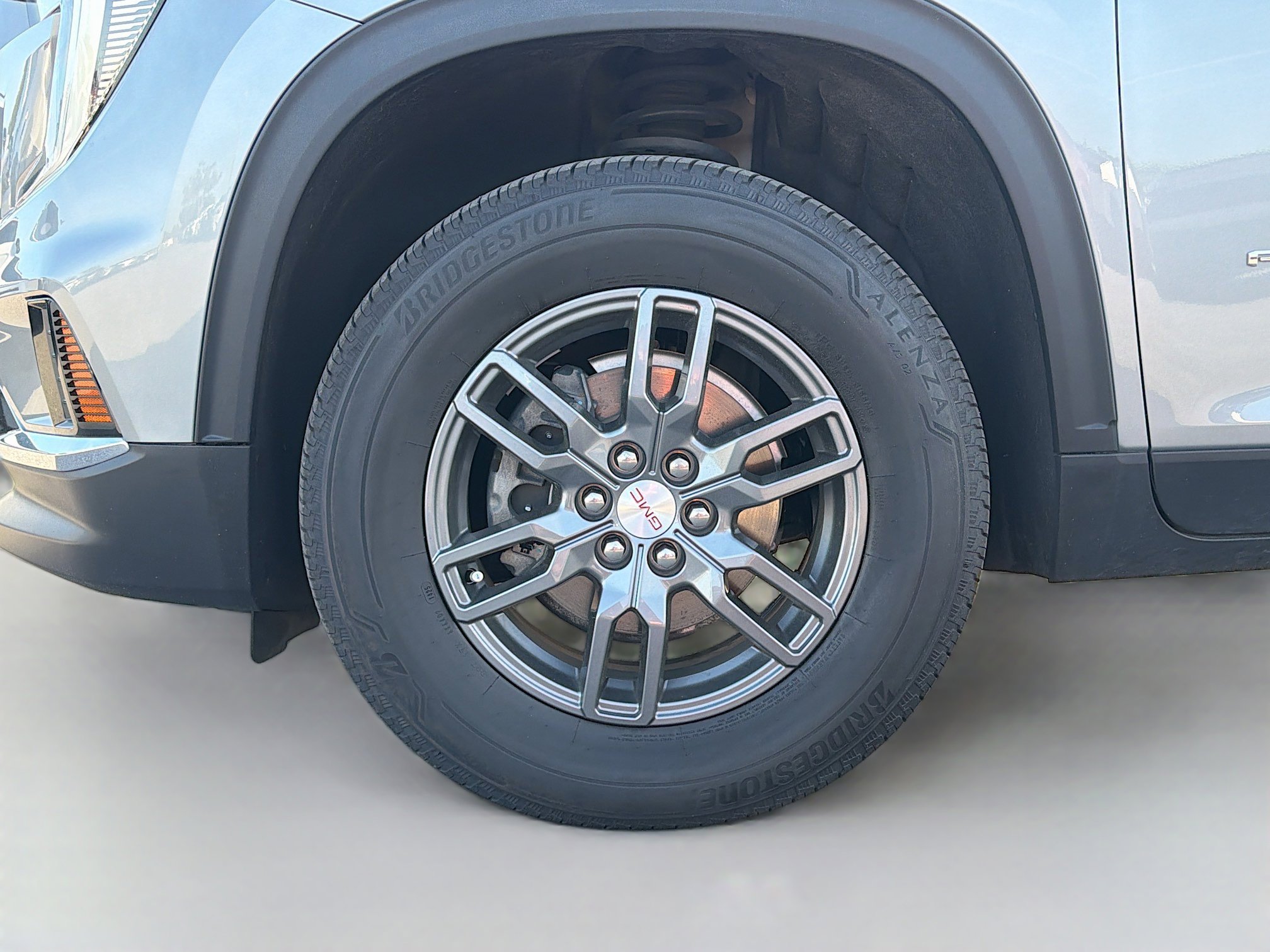 Used 2025 GMC Acadia Elevation FWD image 43