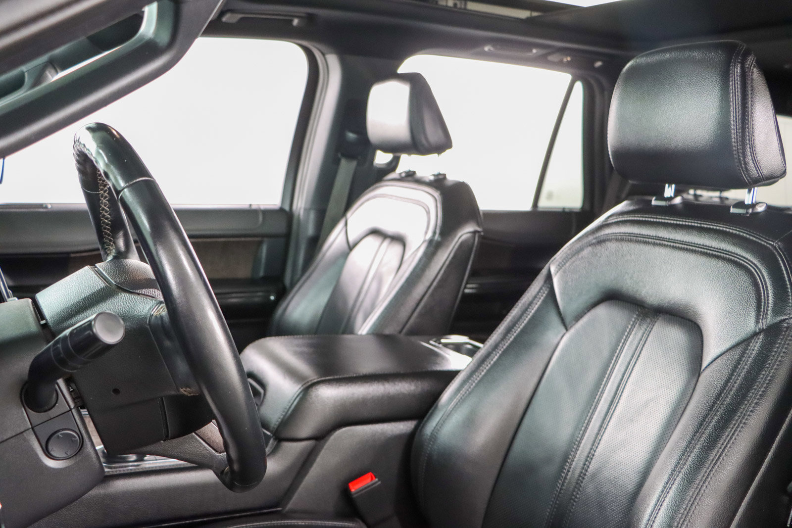 Used 2021 Ford Expedition Limited RWD image 25