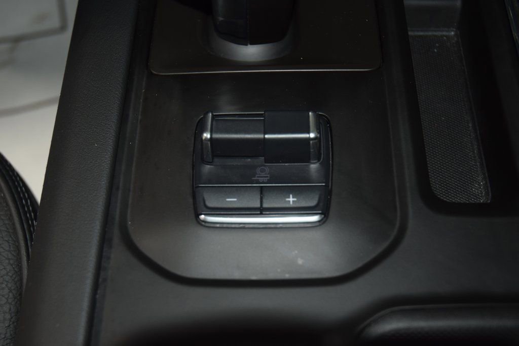 Used 2024 GMC Sierra 1500 Denali w/ Technology Package AWD/4WD image 33