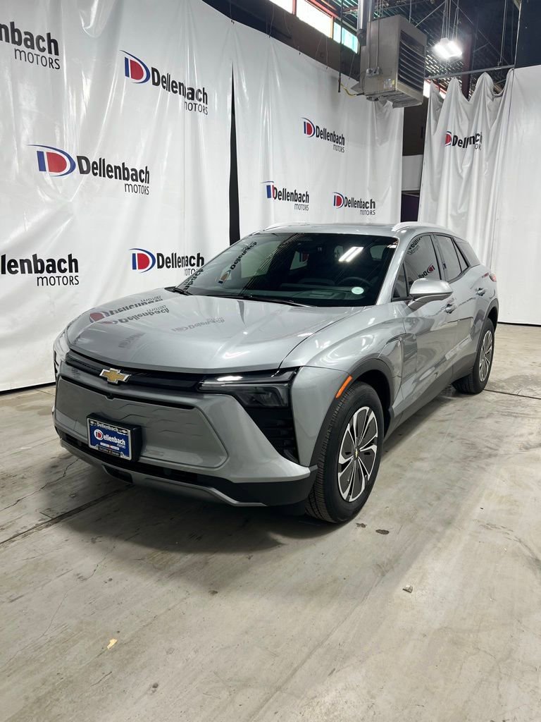 Used 2024 Chevrolet Blazer EV LT AWD/4WD image 2