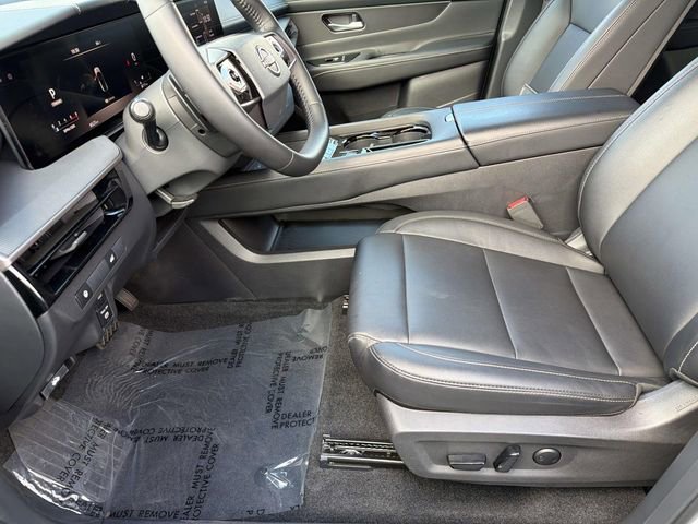 Certified 2025 Nissan Murano SV image 26