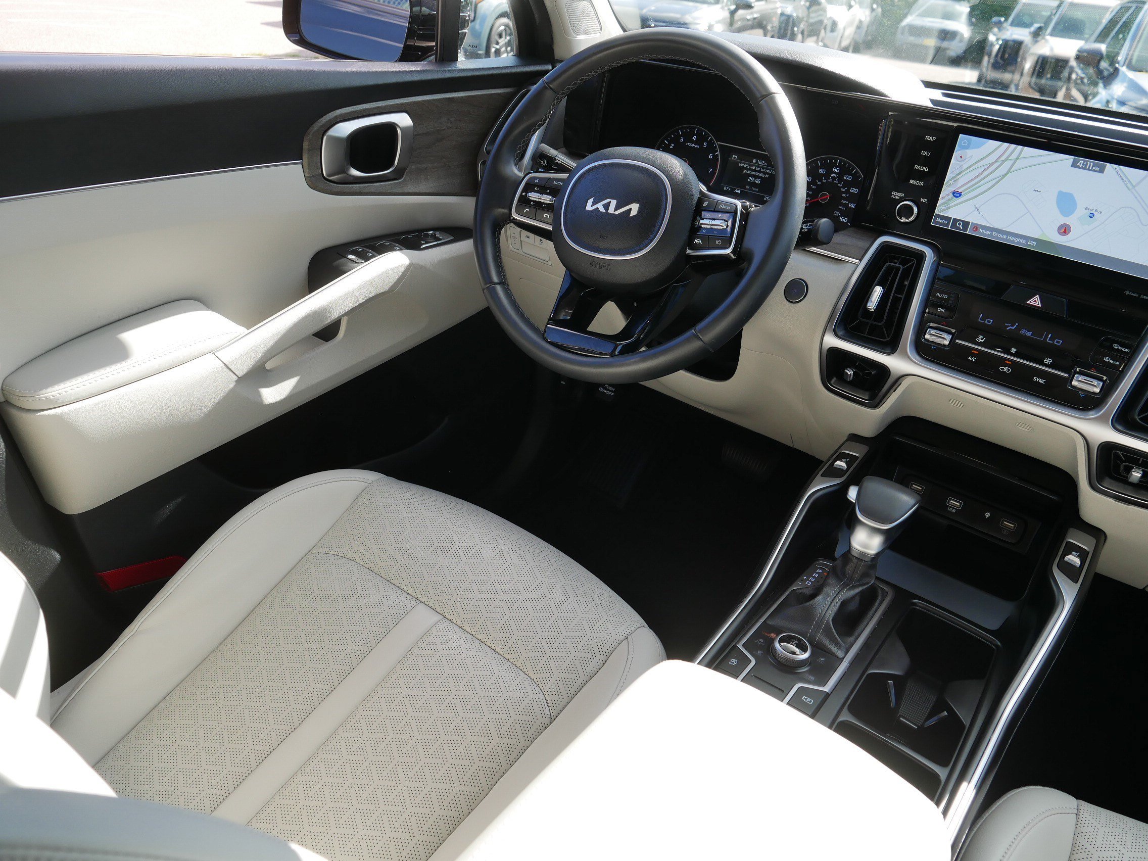 Certified 2023 Kia Sorento S w/ Panoramic Sunroof Package AWD/4WD image 9