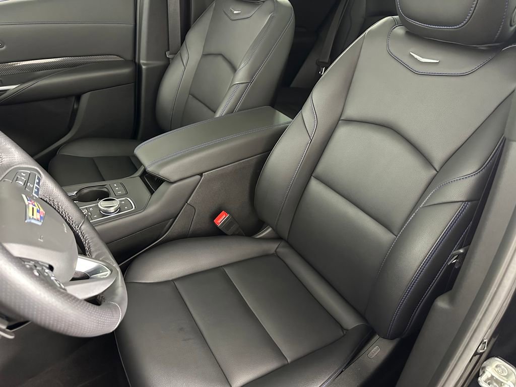 Used 2024 Cadillac XT4 Sport w/ Cold Weather Package image 28